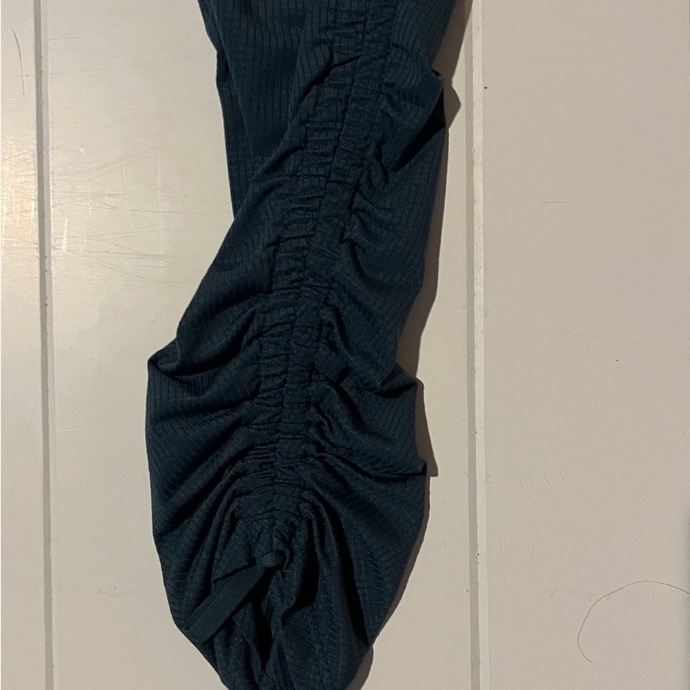 Fabletics Ruched Leggings - Picture 3 of 6